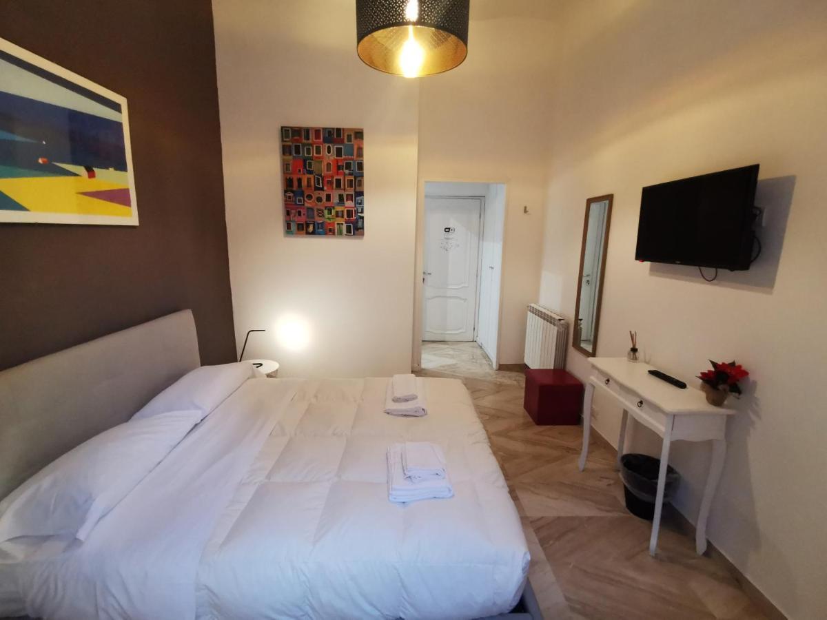 109 Suites Roma Δωμάτιο φωτογραφία